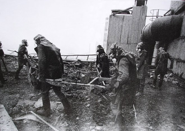 puinruimers Tsjernobyl 1986